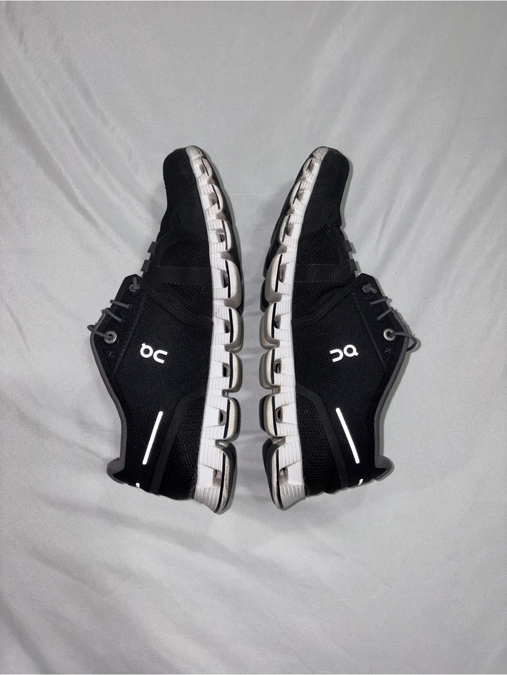 On Running Black/White Women’s Athletic Running Shoes